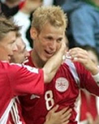 Fichier:NOTFC Larsen2.jpg