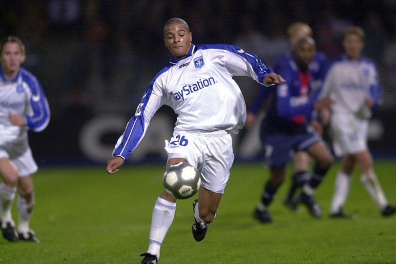 Fichier:NOTFC PerrierDoumbe3.jpg