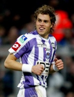 TFC Elmander2.jpg